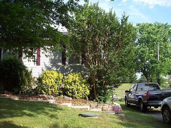 4th image of 414 Wilkinson Ln