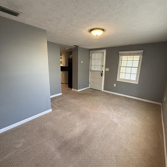 335 Massalina Dr — Photo 6