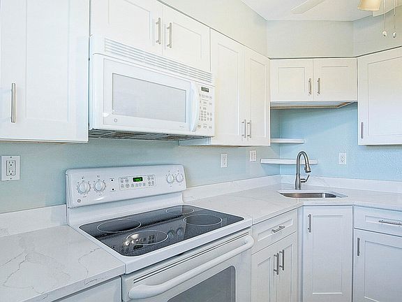 4th image of 1166 Bayshore Drive #207