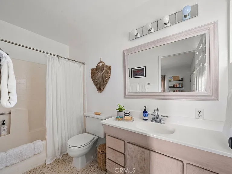 128 Crescent Bay Dr — Photo 11