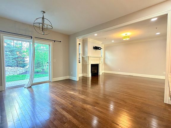 3rd image of 99 Brookview Rd #99