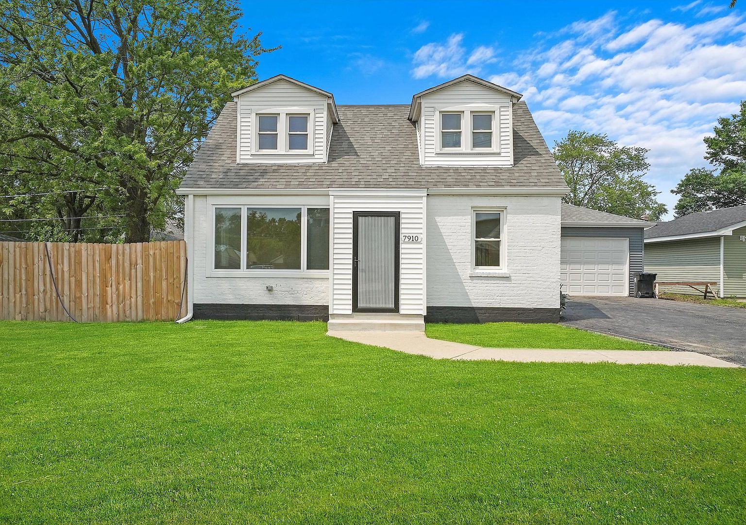 7910 W 71st St, Bridgeview, IL 60455 Zillow