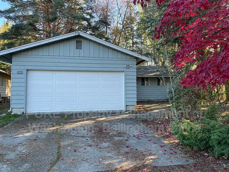 2502 E Sunset Dr — Photo 2
