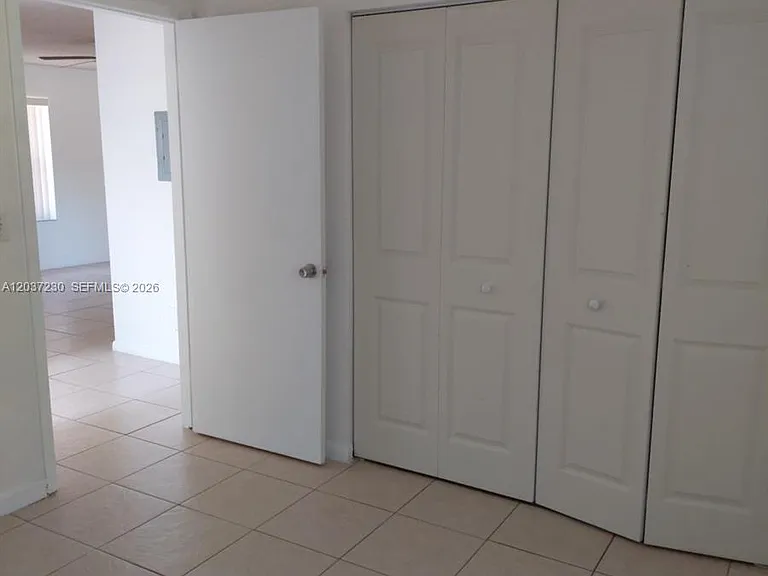 2319 Johnson St #1 — Photo 11
