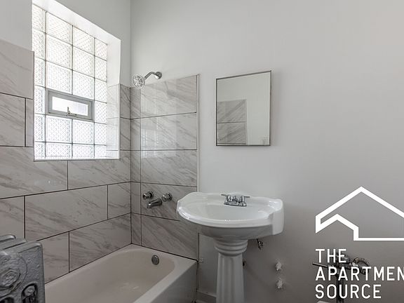 4th image of 6806 N Wolcott Ave APT 2A