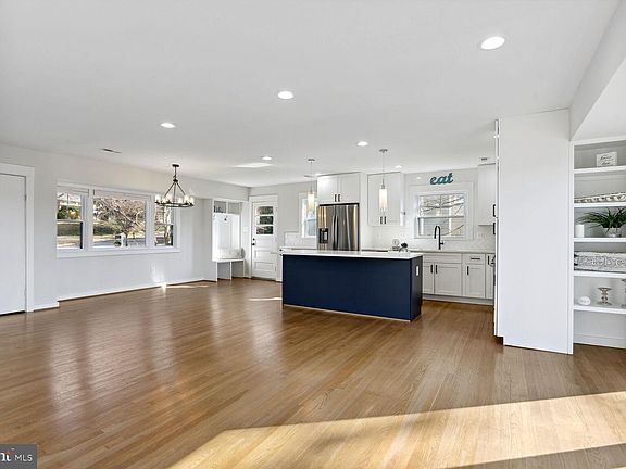 5th image of 9229 Brian Dr