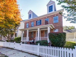 1022 Pleasant Cir, Rockville, MD 20850
