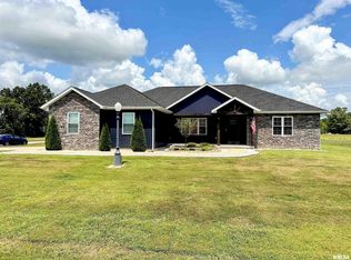 1106 Falcon Ct, Carterville, IL 62918