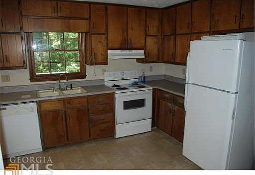 4th image of 190 Ashley Dr