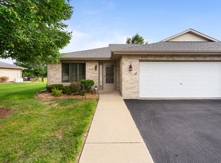 2526 Par Four Ct, Joliet, IL 60436
