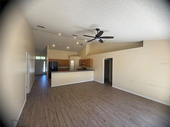 3rd image of 1206 Rain Forest Ln