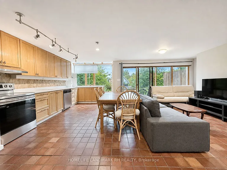 27 East Dr #1 — Photo 7