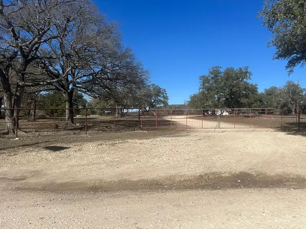 1089 County Road 3930, Lampasas, TX 76550