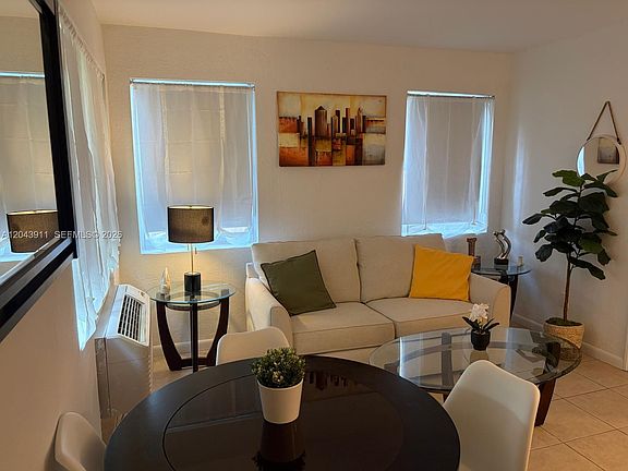 5th image of 503 75th St #517