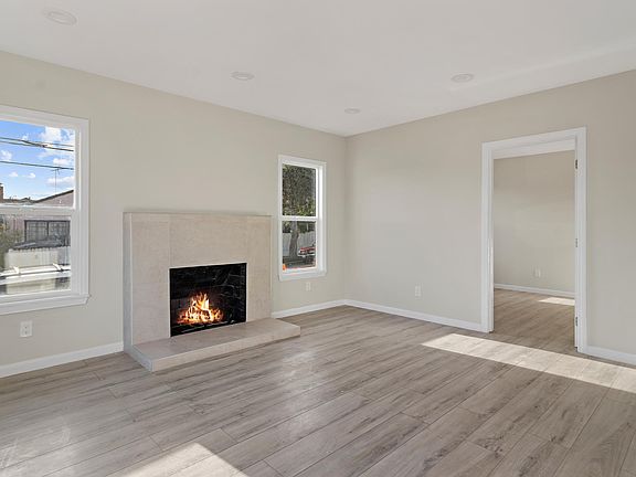 3rd image of 501 E Brett St