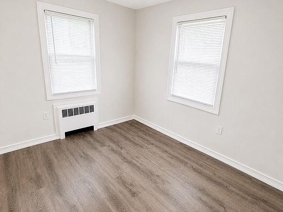 3rd image of 1333 5th Ave