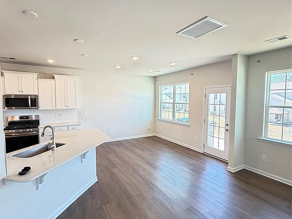 4th image of 5797 Soft Shell Dr