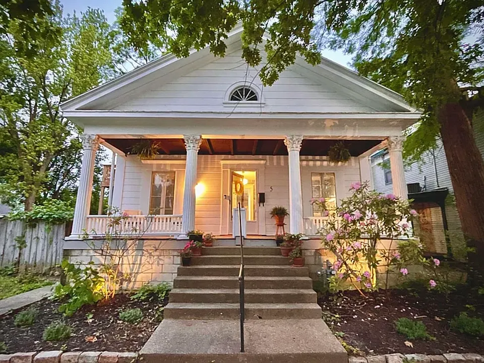 5 E Powell Ave