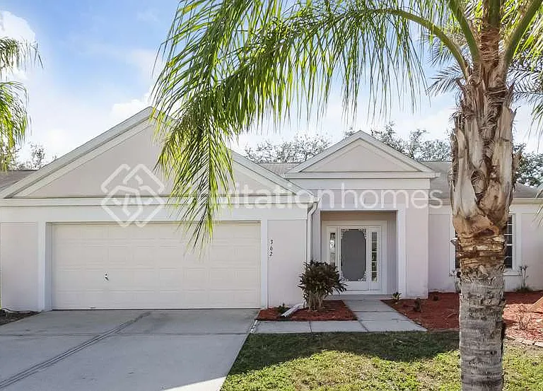 362 Fareham Dr — Photo 1