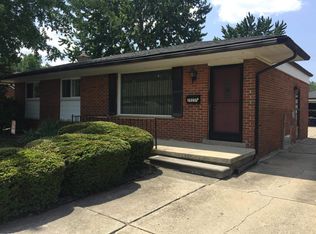 29257 Schoenherr Rd, Warren, MI 48088