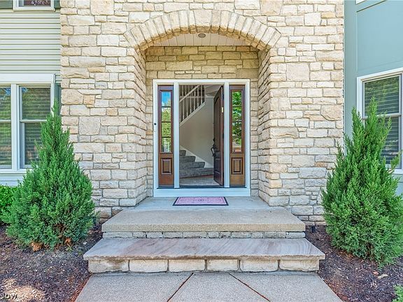 2nd image of 7755 Sunstone Dr