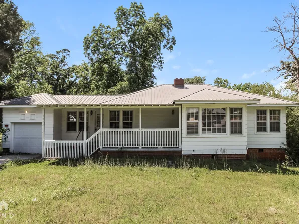1222 Eastern Valley Rd, Bessemer, AL 35020