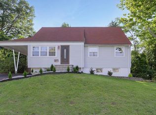 24 Oregon Ave, Hazlet, NJ 07730