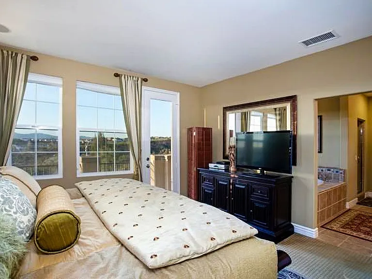 1029 Breakaway Dr #7 — Photo 15