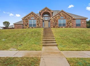 6460 Fox Run Dr, Midlothian, TX 76065