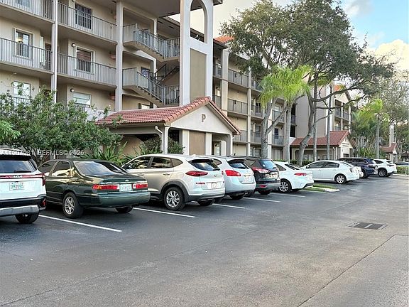 3rd image of 1300 SW 124th Ter APT 304P