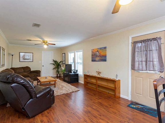 4th image of 714 N 49th Ave