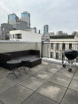 Rented by FLATS & PADS LLC | media 5