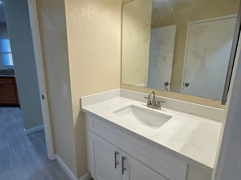 11544 Fernwood Ave — Photo 4