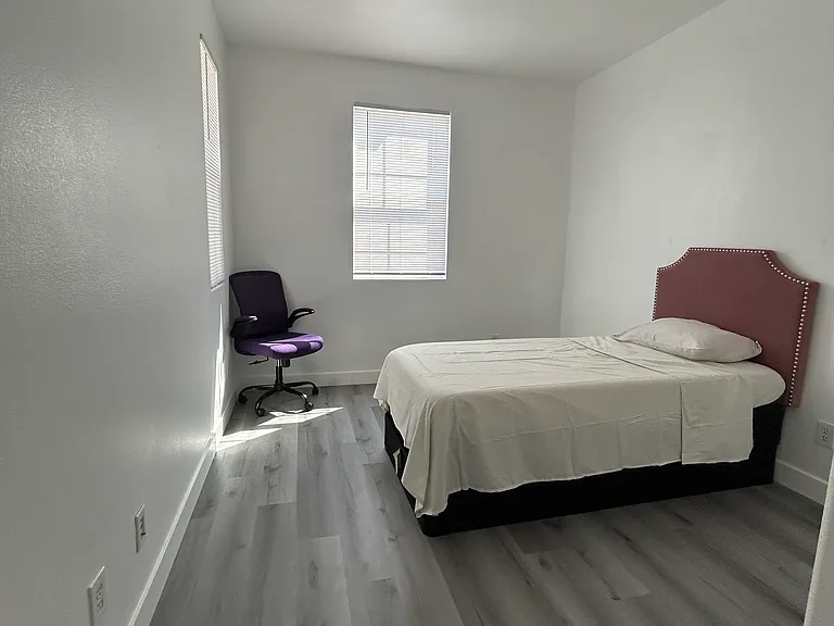 Sinclare Cir — Photo 3