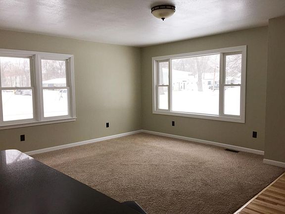 4th image of 500 12th St NW