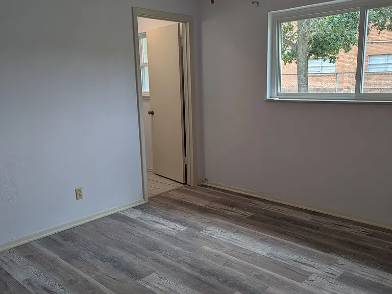 1711 Charles Cir — Photo 12