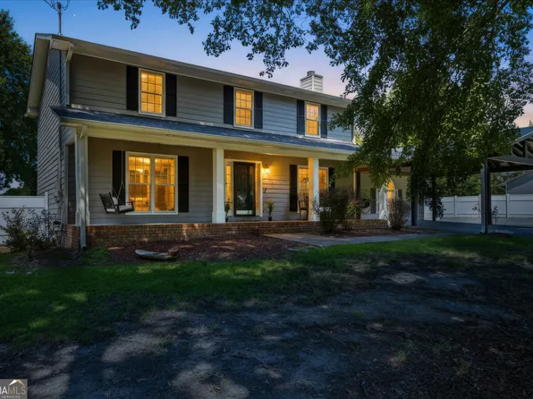 365 Timber Mill Cir, Carrollton, GA 30116