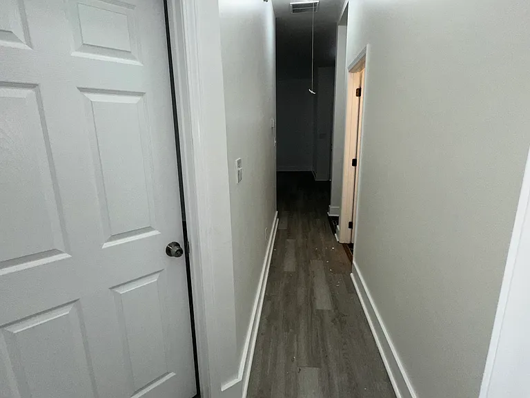 939 Seattle St — Photo 6
