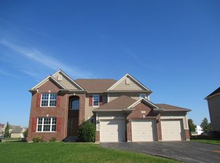 2656 Moutray Ln, North Aurora, IL 60542