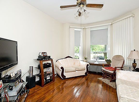 3rd image of 2752 W Logan Blvd