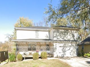 522 Isabelle St #A, Leavenworth, KS 66048