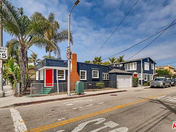 2nd image of 319 N Venice Blvd