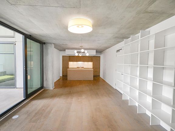 2nd image of 8 Octavia St Unit 304