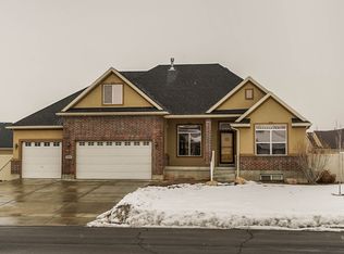 1806 Cooper St, Kaysville, UT 84037