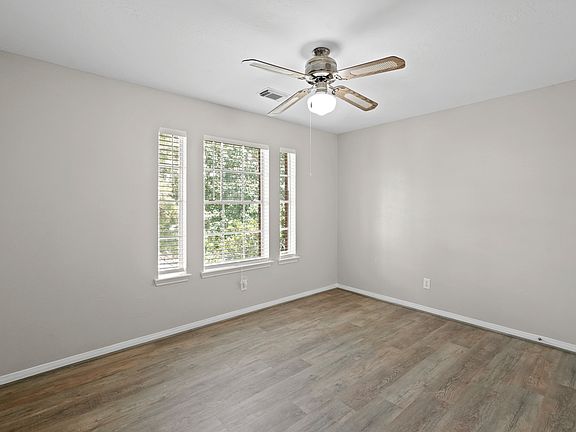 5th image of 2922 Glencullen Ln #2922