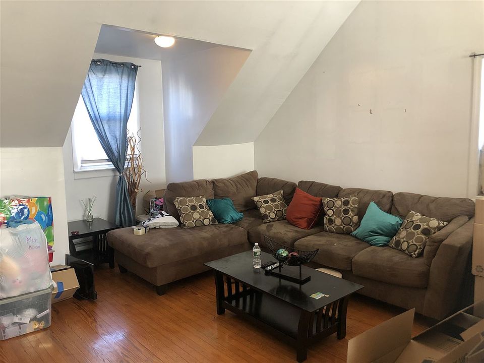 2nd image of 716 Hudson Ave Floor 2