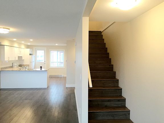 4th image of 10303 112th St #110