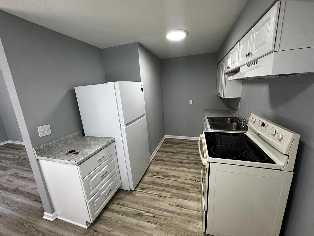 2085 Cosmos Rd — Photo 3