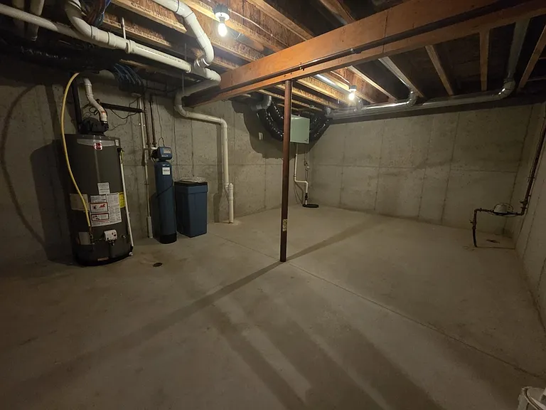 334 Autumn Ln — Photo 35