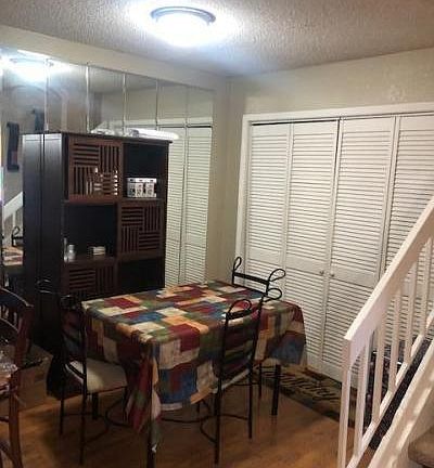 3rd image of 1400 E Bayou Pkwy APT 5D